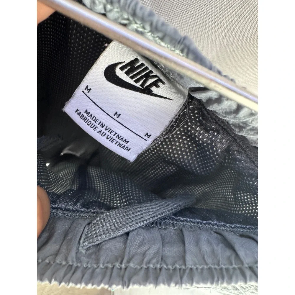 Nike Kids Sportswear Grey Crinkle Nylon Logo Shorts Size Medium Mesh Lined